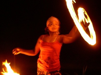 fire-dancing-3-1182579